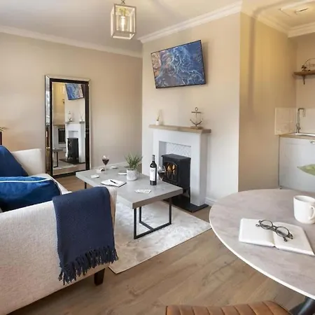 - District Escape For Two Apartment *