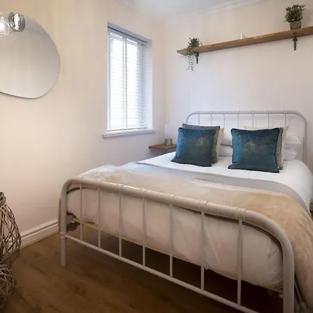 - District Escape For Two * Windermere